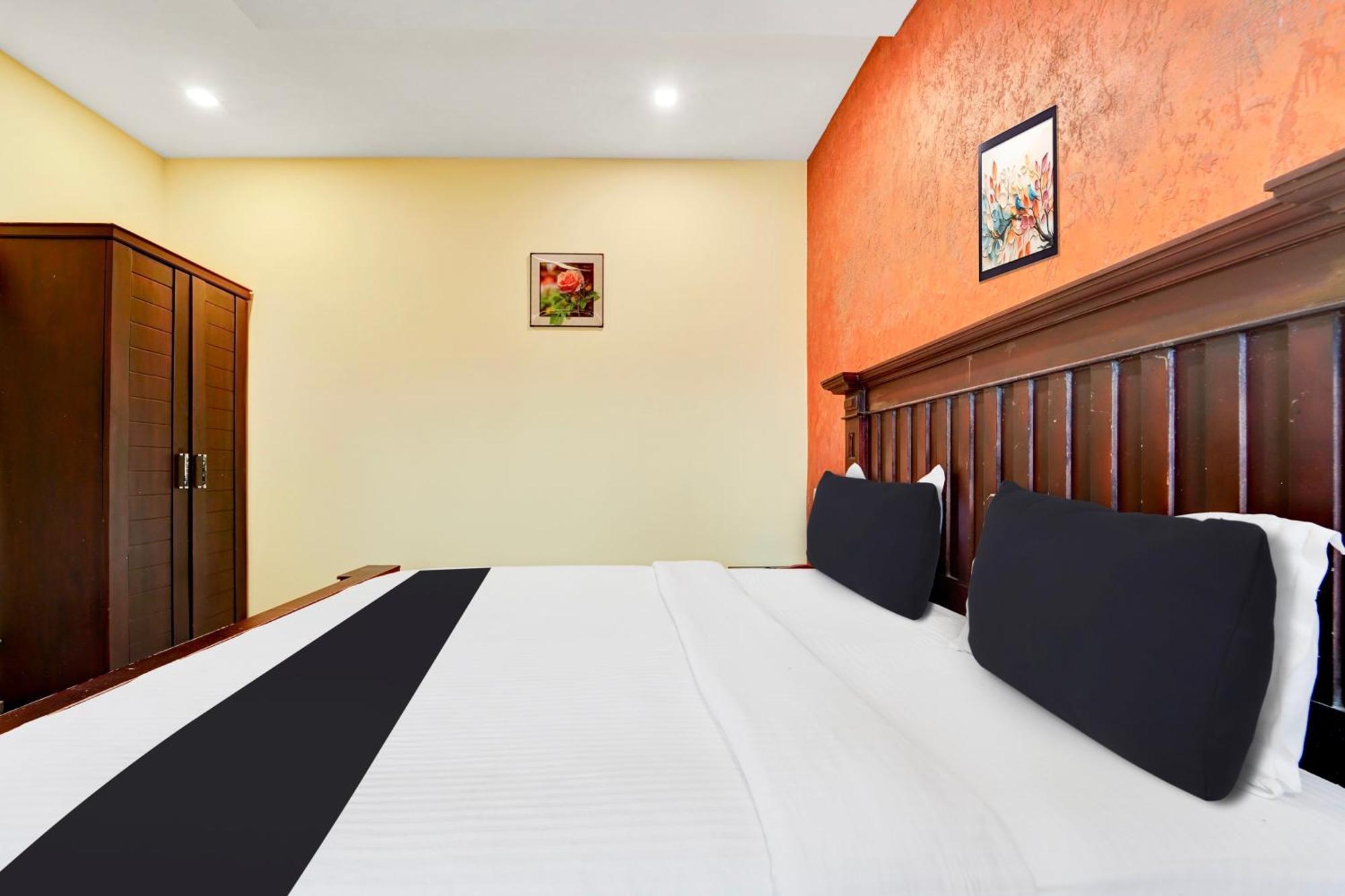 Kochi Super Townhouse Ernakulam North酒店 外观 照片
