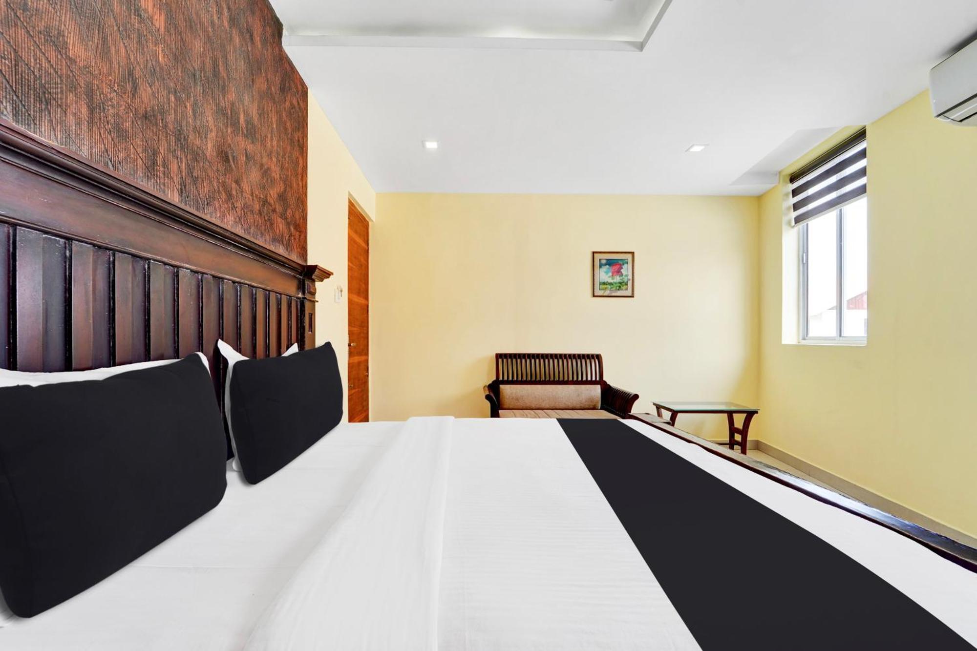Kochi Super Townhouse Ernakulam North酒店 外观 照片