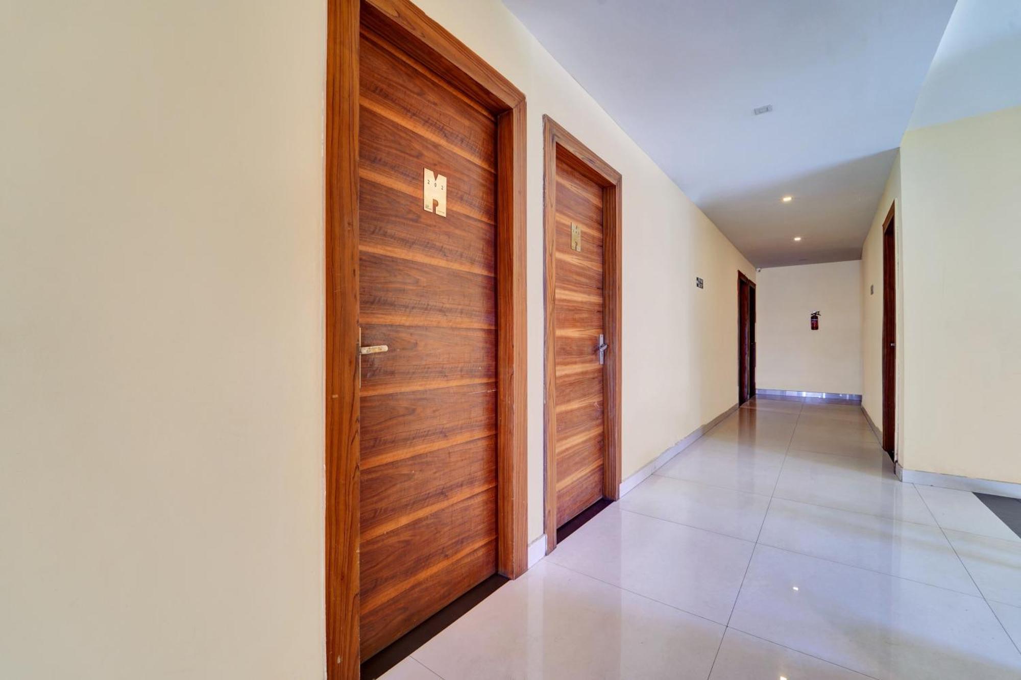Kochi Super Townhouse Ernakulam North酒店 外观 照片