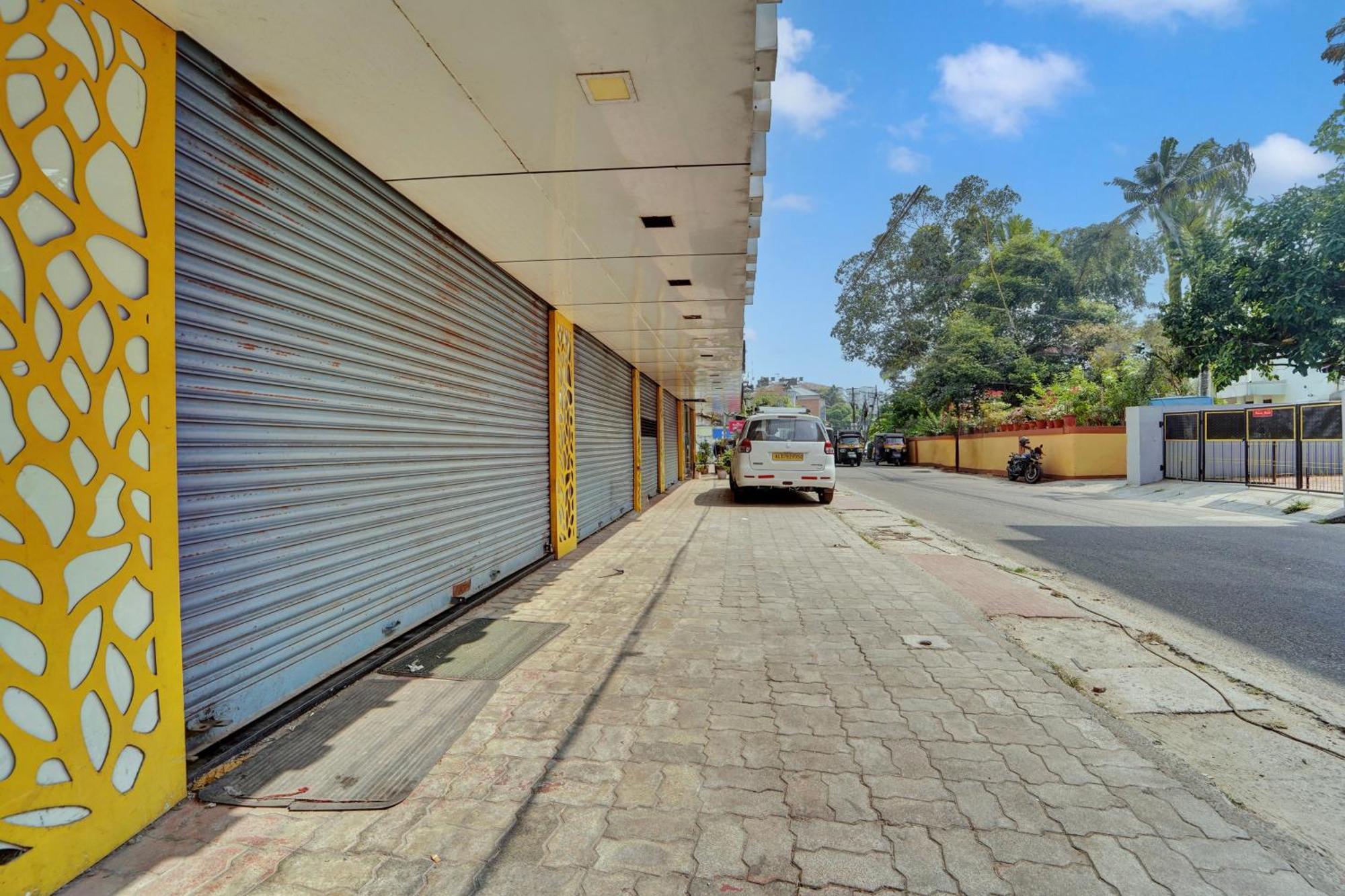 Kochi Super Townhouse Ernakulam North酒店 外观 照片